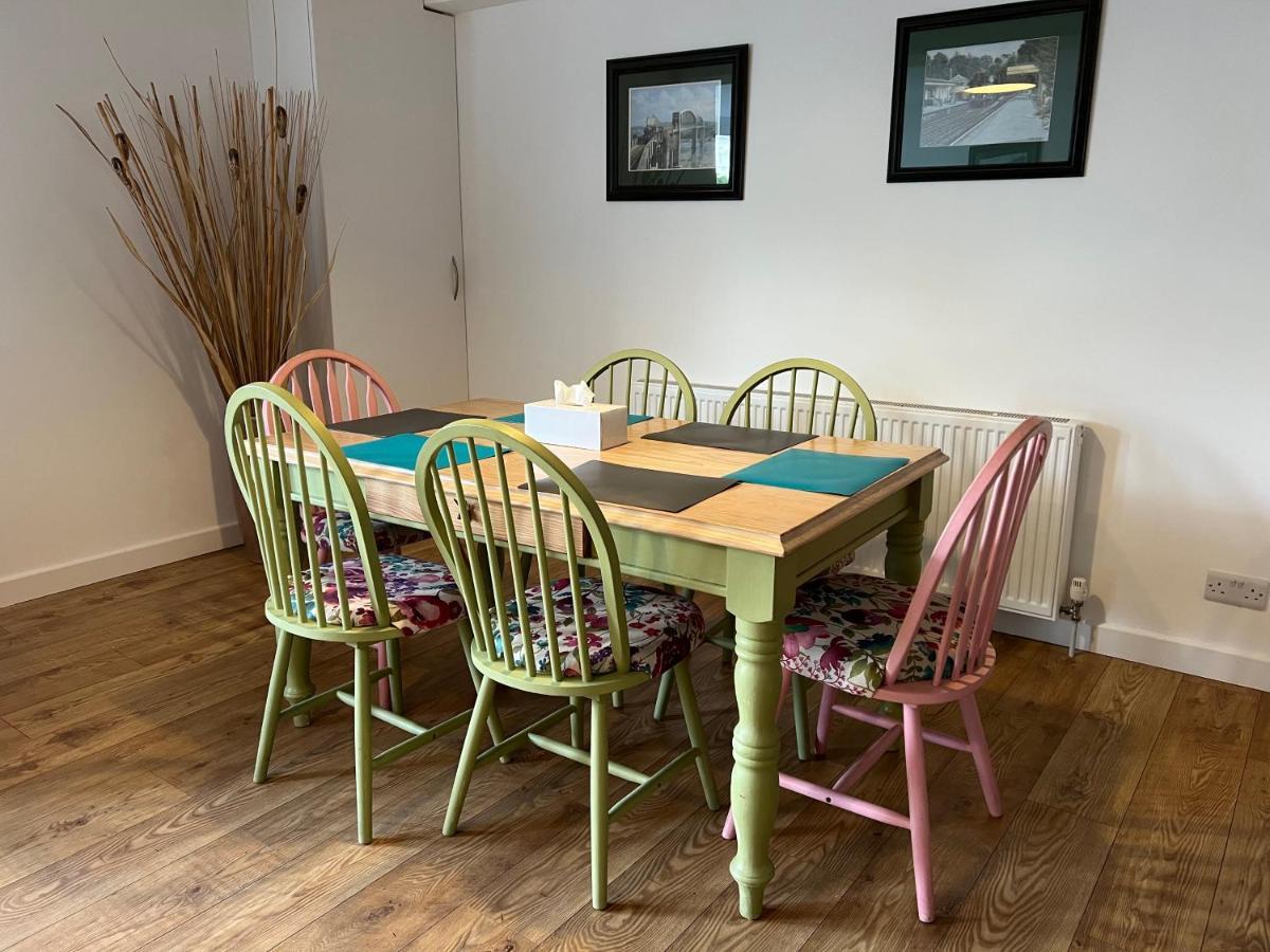 Beautiful Apartment,No 1, With Parking Ilfracombe Buitenkant foto